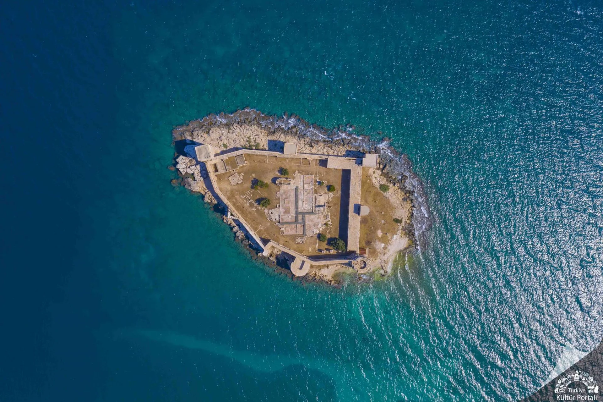 Kızkalesi (Deniz Kalesi) - Fotoğraf 4